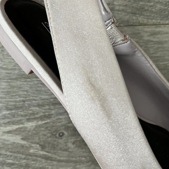 Call It Spring Light Purple Flats/Sandals - Picture 2 of 4